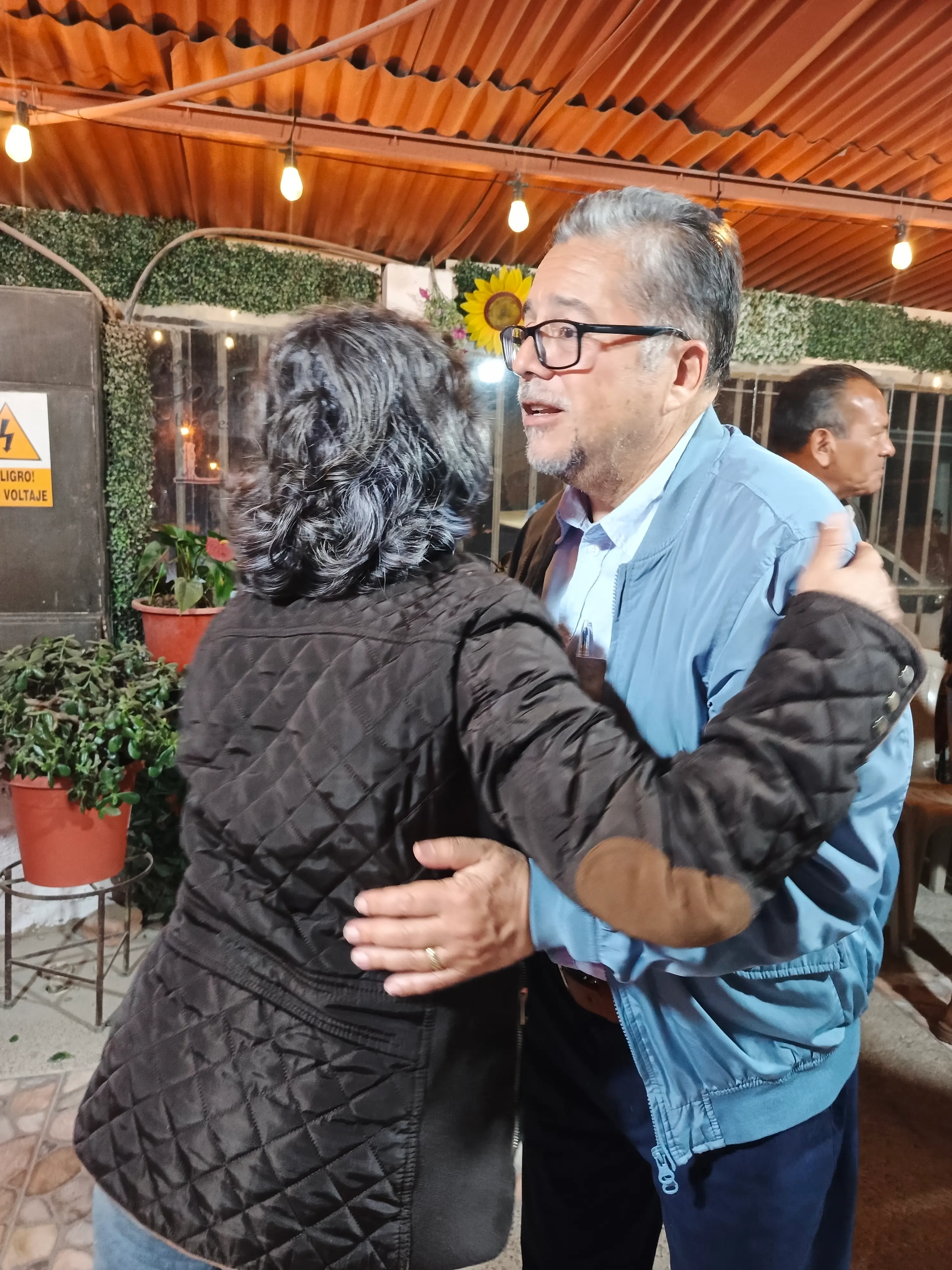 Cercanía y abrazo sincero con los ciudadanos de Loja